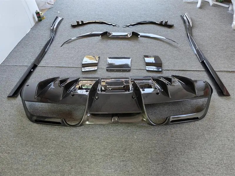 Upgrade Facelift N Body Kit Carbon Fiber Front Lip Rear Diffuser Spoiler Side Skirts Fenders Vents for  F8 Bodykit
